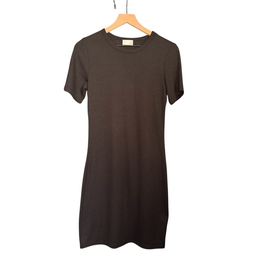 Wilfred Free | Aritzia | Classic Black Short Sleeve Dress